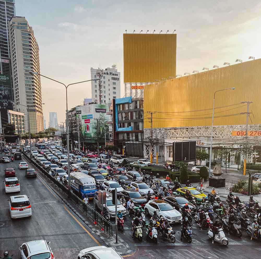 The streets near THEE Bangkok Hotel