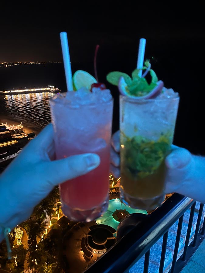 Drinks at white lotus