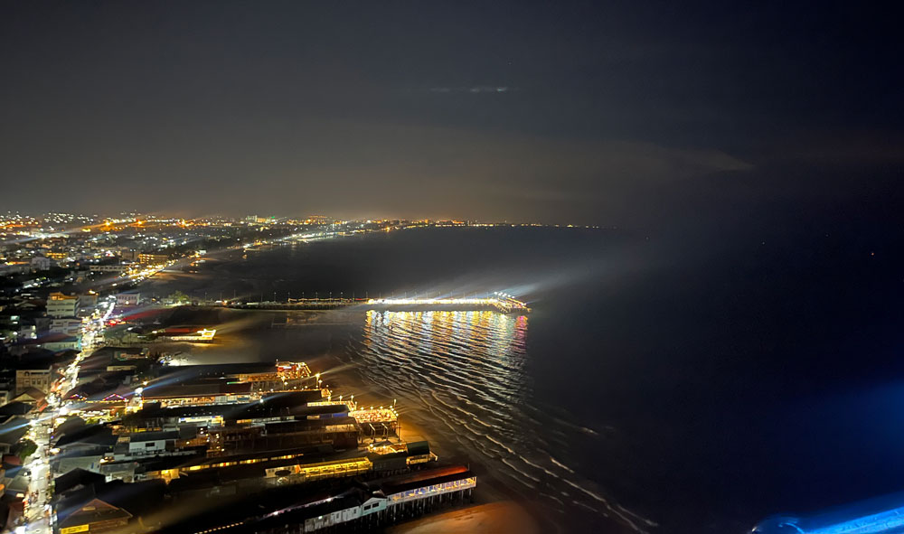 White Lotus Rooftop Bar, Hua Hin