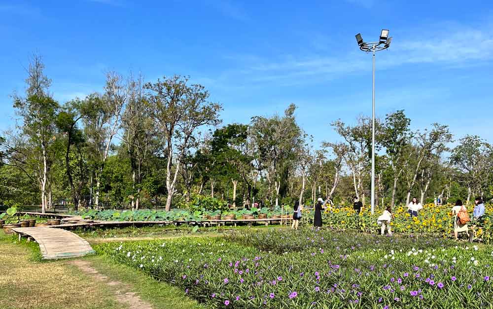 Wachirabenchathat Park