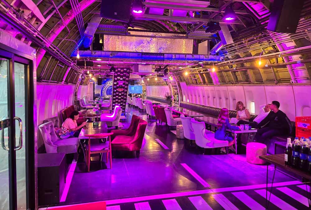 747 Café