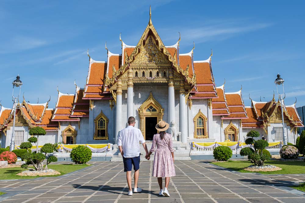 How to visit Wat Benchamabophit