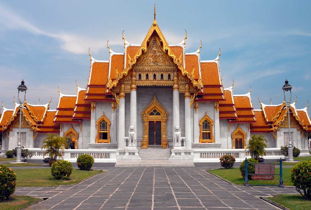 Visiting Wat Benchamabophit